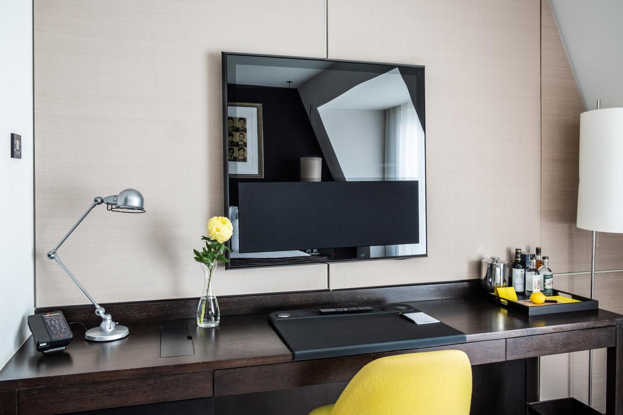 Studio,1215449233:JPEG